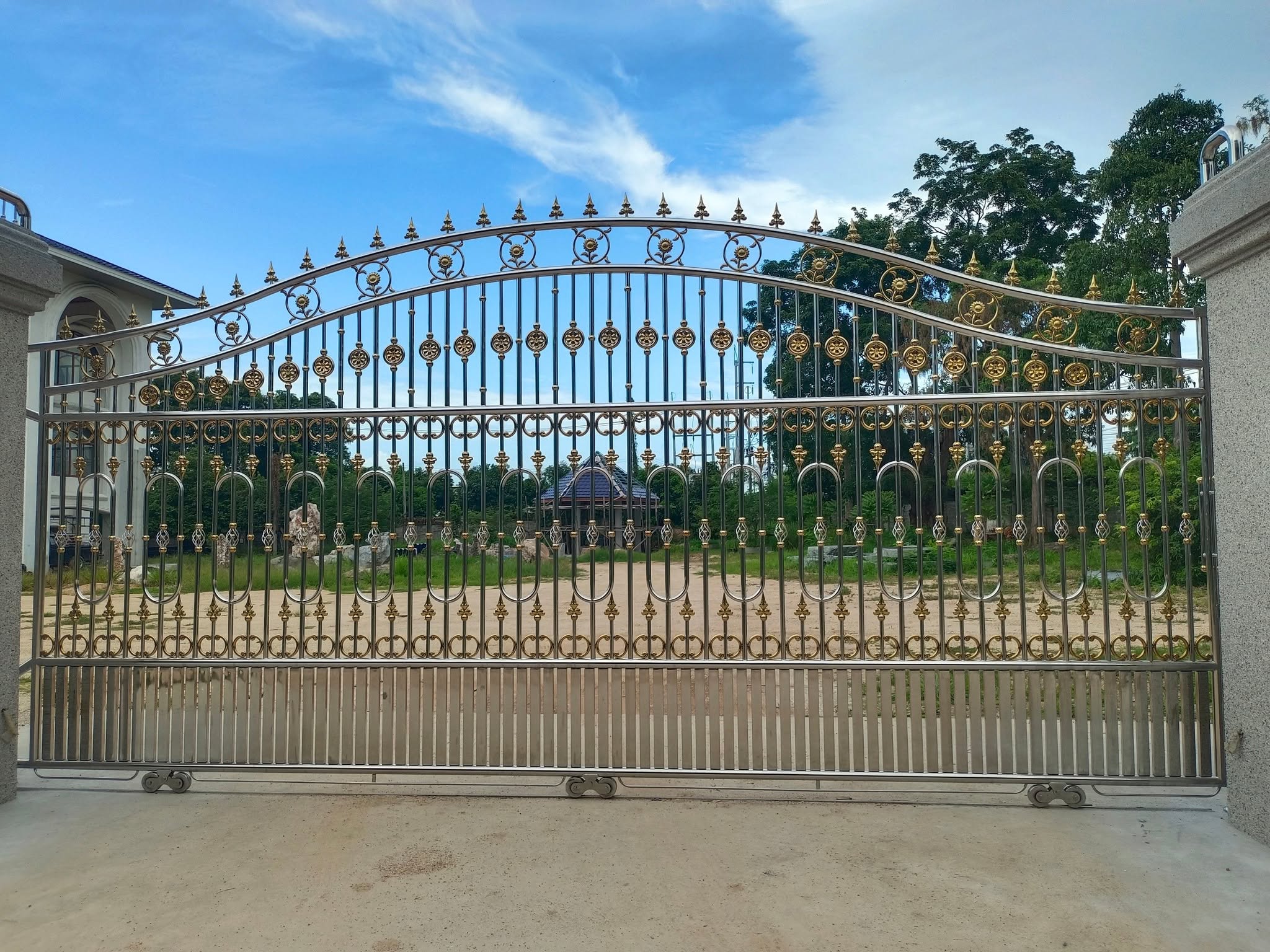 รับทำประตูสแตนเลส
